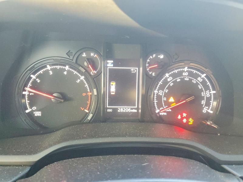 Photo 9 from auction – 2023 TOYOTA 4RUNNER SE with VIN JTENU5JR1P6152201