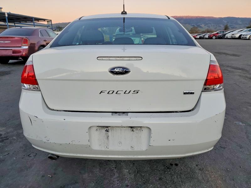 Photo 6 from auction – 2010 FORD FOCUS SEL with VIN 1FAHP3HN6AW170769