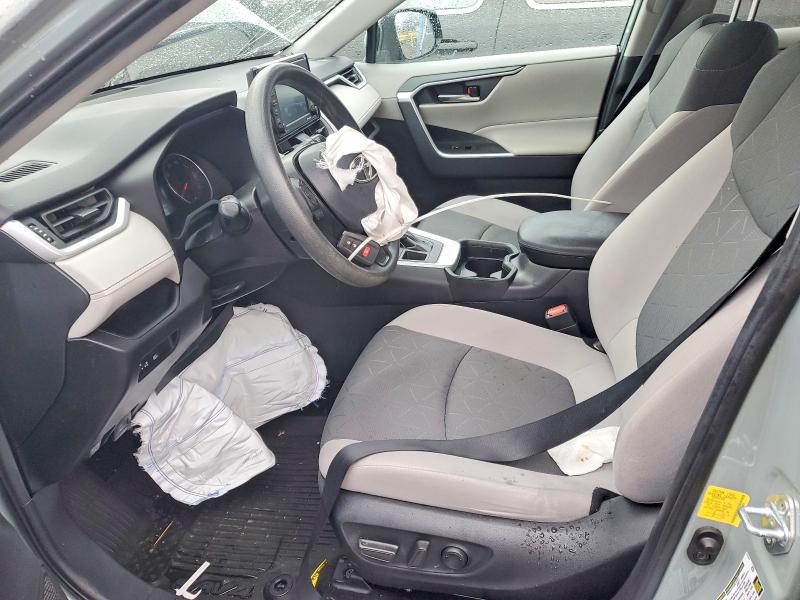 Photo 7 from auction – 2021 TOYOTA RAV4 XLE with VIN 2T3P1RFV9MW194404