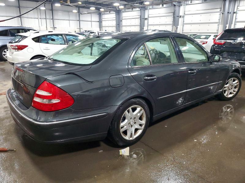 Photo 3 from auction – 2004 MERCEDES-BENZ E 320 with VIN WDBUF65J24A593203