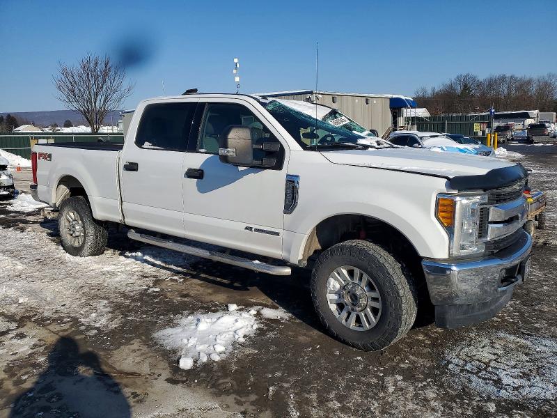 Photo 4 from auction – 2017 FORD F250 SUPER with VIN 1FT7W2BT4HEC64725