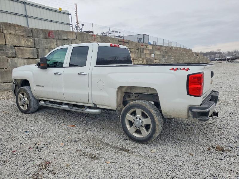 Photo 2 from auction – 2019 CHEVROLET SILVERADO with VIN 2GC2KREG2K1172230