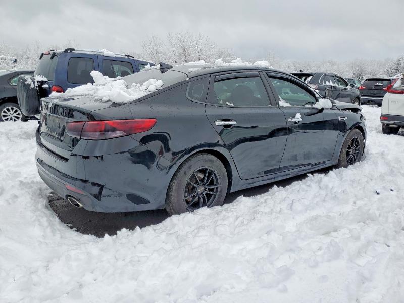Photo 3 from auction – 2016 KIA OPTIMA with VIN 5XXGT4L35GG032129