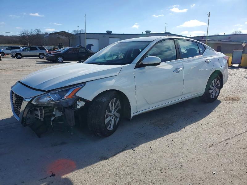 NISSAN ALTIMA S 2019 with VIN 1N4BL4BV5KC251703 - Photo from auction