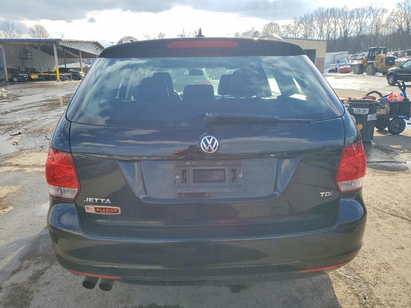 Photo 6 from auction – 2014 VOLKSWAGEN JETTA TDI with VIN 3VWPL7AJ3EM624656