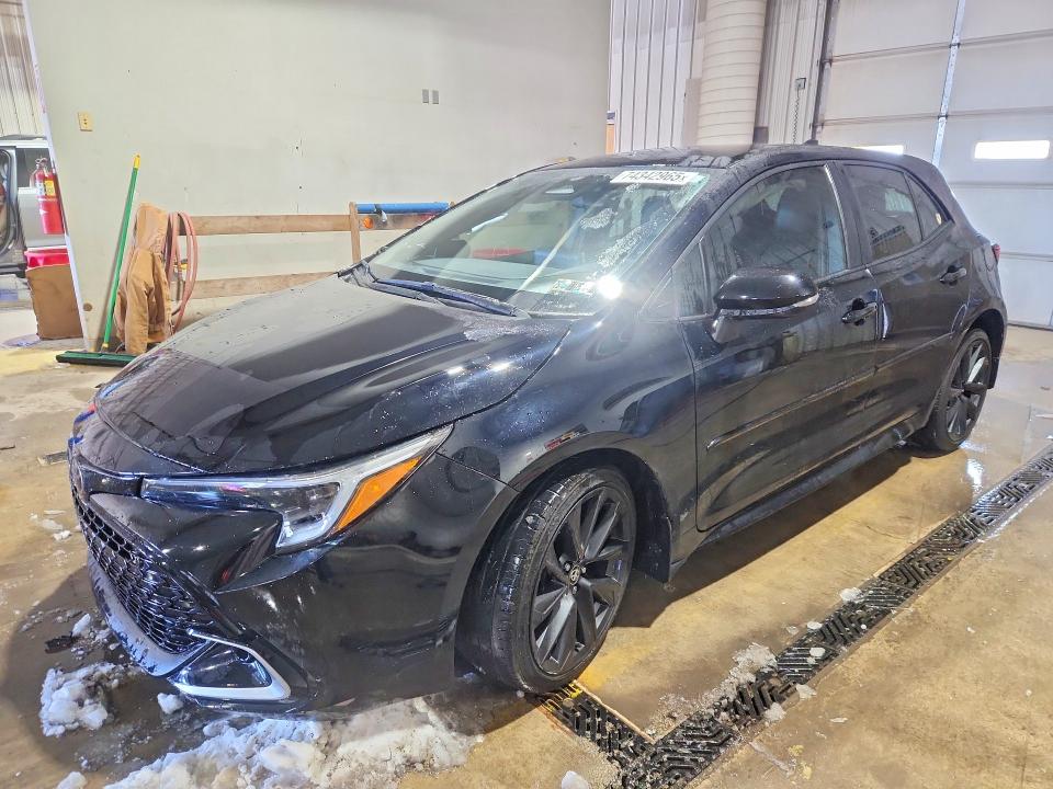 TOYOTA COROLLA HATCHBACK 2023 with VIN JTNC4MBE2P3200402 - Photo from auction