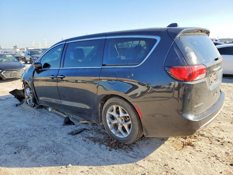 Photo 2 from auction – 2019 CHRYSLER PACIFICA with VIN 2C4RC1FG5KR576393