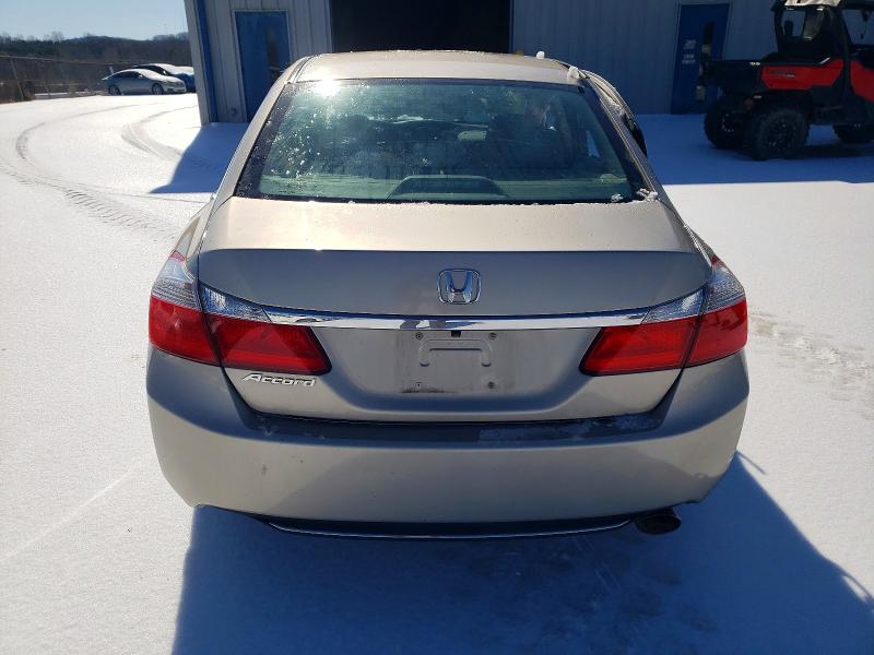 Photo 6 from auction – 2015 HONDA ACCORD with VIN 1HGCR2F37FA066632