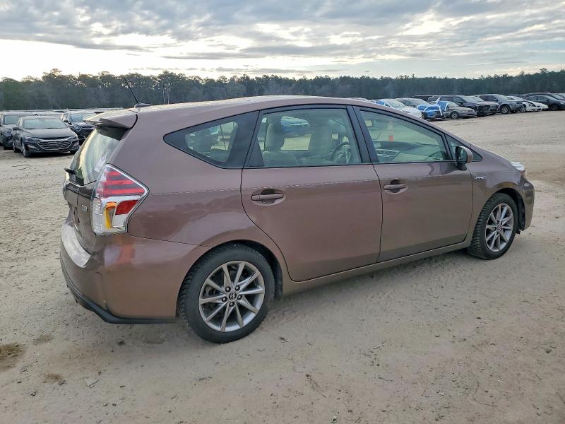 Photo 3 from auction – 2016 TOYOTA PRIUS V with VIN JTDZN3EU5GJ049561