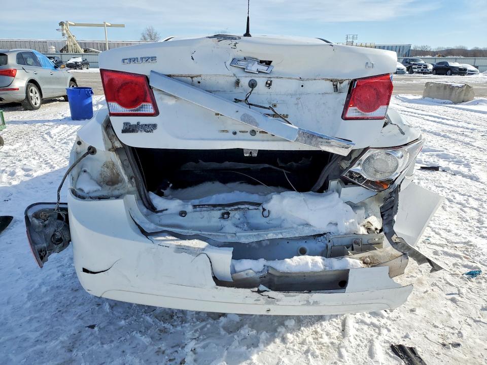 Photo 6 from auction – 2012 CHEVROLET CRUZE LT with VIN 1G1PG5SCXC7120875