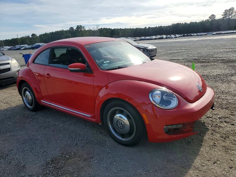 Photo 4 from auction – 2012 VOLKSWAGEN BEETLE with VIN 3VWJP7AT8CM628324