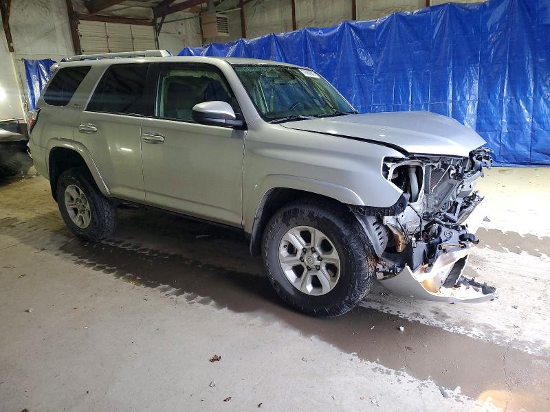 Photo 4 from auction – 2015 TOYOTA 4RUNNER with VIN JTEBU5JR9F5252652