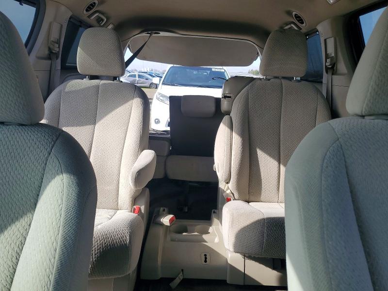 Photo 10 from auction – 2014 TOYOTA SIENNA LE with VIN 5TDKK3DC9ES509243