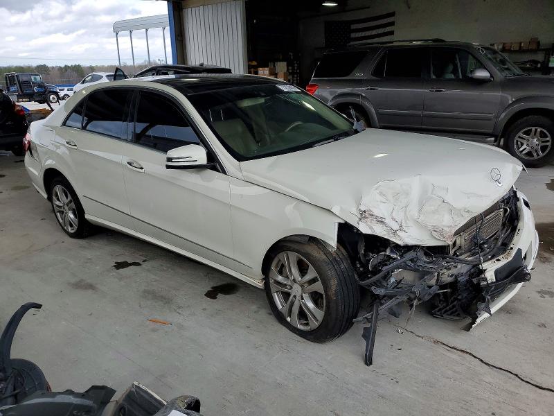Photo 4 from auction – 2010 MERCEDES-BENZ E 550 with VIN WDDHF7CB5AA207282