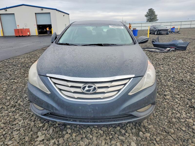 Photo 5 from auction – 2011 HYUNDAI SONATA SE with VIN 5NPEC4AC2BH035898