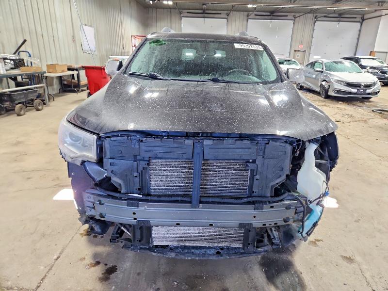 Photo 5 from auction – 2017 GMC ACADIA SLT with VIN 1GKKNULS2HZ146037