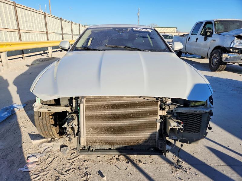 Photo 5 from auction – 2017 JAGUAR XE with VIN SAJAH4BV4HA947823
