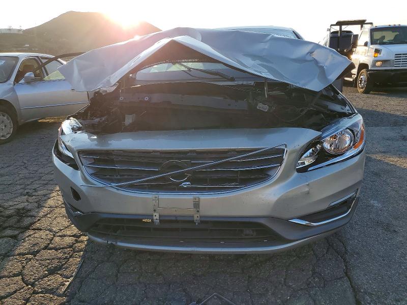 Photo 5 from auction – 2018 VOLVO S60 with VIN LYV402HK6JB173772