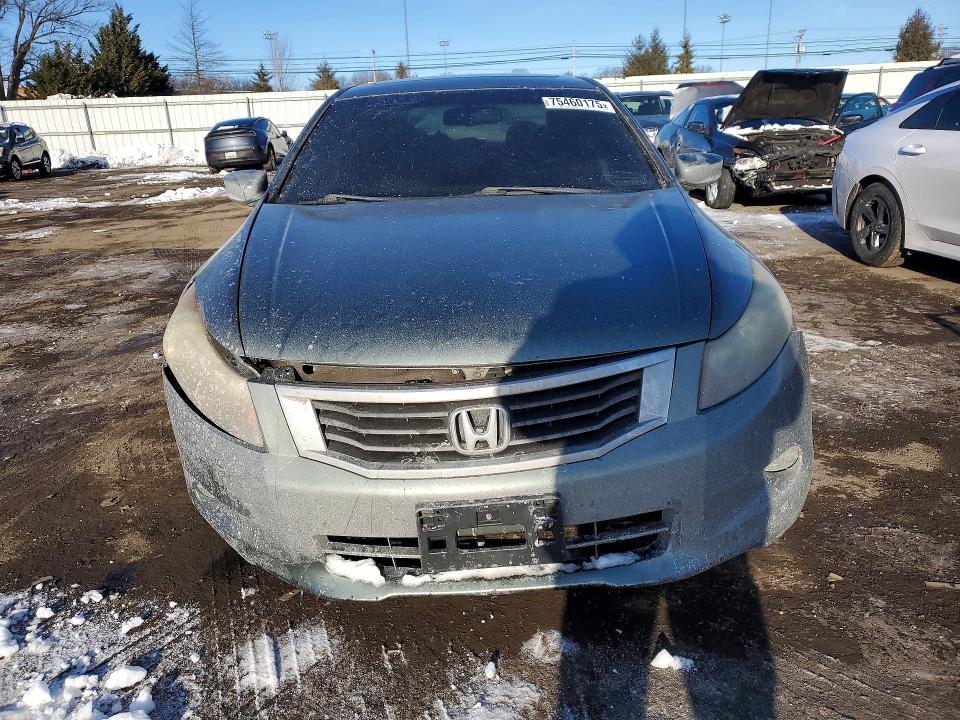 Photo 5 from auction – 2010 HONDA ACCORD with VIN 1HGCP3F85AA019437