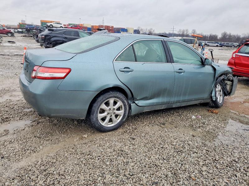 Foto 3 de la subasta – 2011 TOYOTA CAMRY BASE con VIN 4T1BF3EK5BU699314