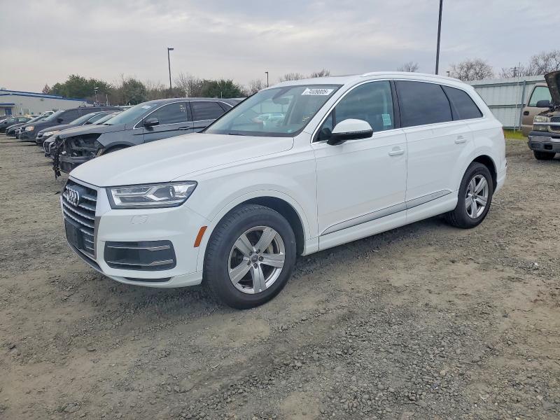 AUDI Q7 PREMIUM 2018 مع رقم تعريف المركبة WA1AHAF74JD005035 - صورة من المزاد