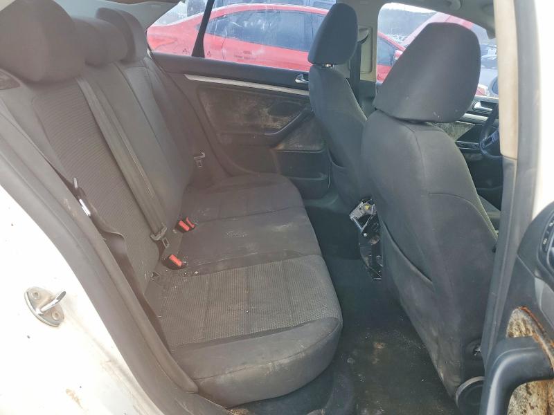 Photo 10 from auction – 2010 VOLKSWAGEN JETTA S with VIN 3VWJZ7AJ8AM014038