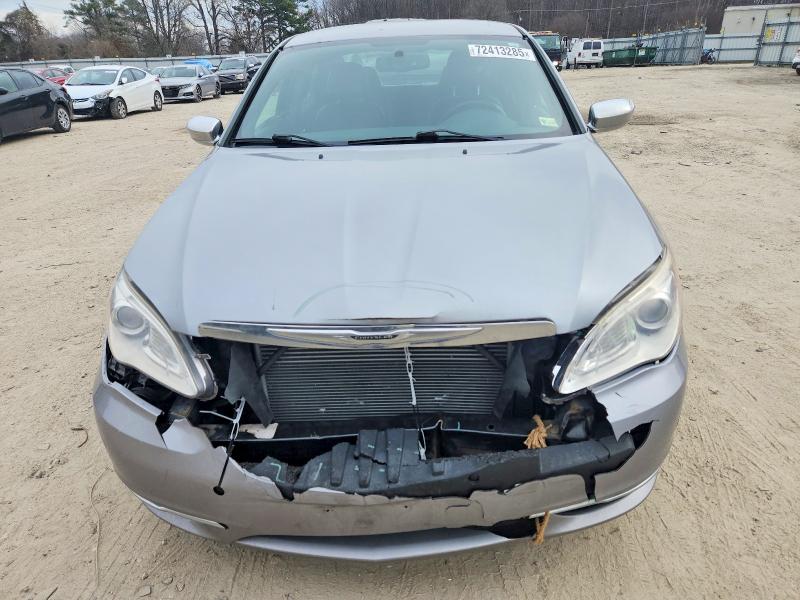 Photo 5 from auction – 2014 CHRYSLER 200 LIMITE with VIN 1C3CCBCG7EN125486