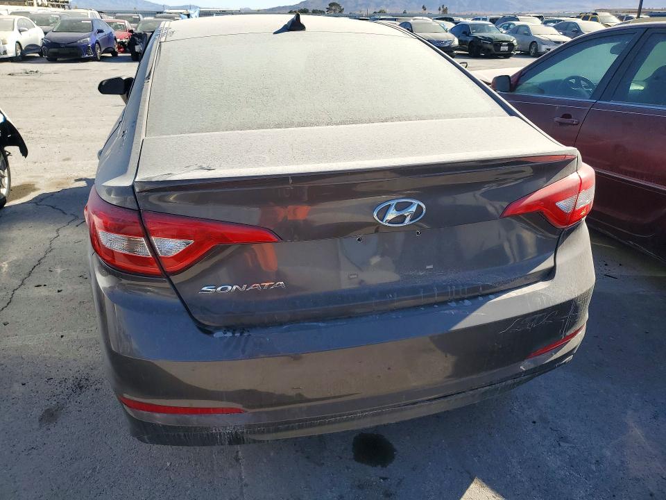 Photo 6 from auction – 2016 HYUNDAI SONATA SE with VIN 5NPE24AF9GH395304