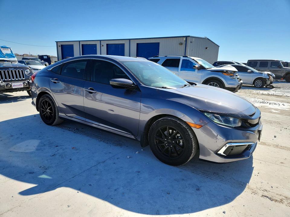 Photo 4 from auction – 2019 HONDA CIVIC with VIN 19XFC2F64KE042125