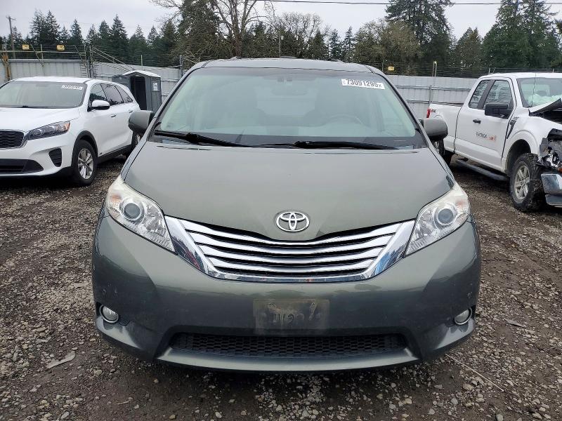 Zdjęcie 5 z aukcji – 2012 TOYOTA SIENNA XLE z VIN 5TDDK3DC7CS035346
