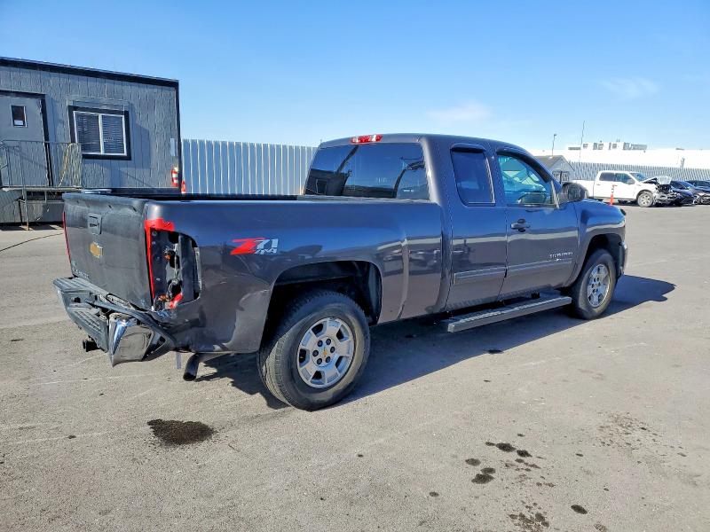 Photo 3 from auction – 2011 CHEVROLET SILVERADO with VIN 1GCRKSE30BZ324306