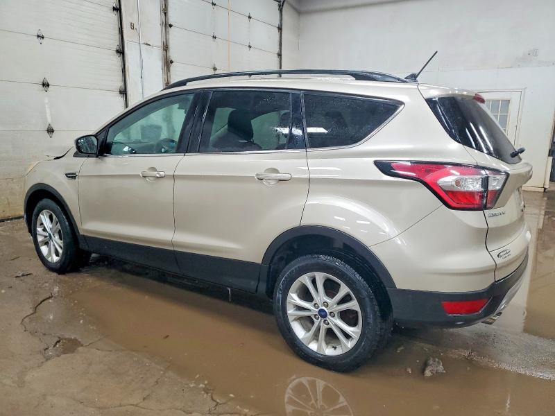 Photo 2 from auction – 2018 FORD ESCAPE with VIN 1FMCU9HD5JUA52386