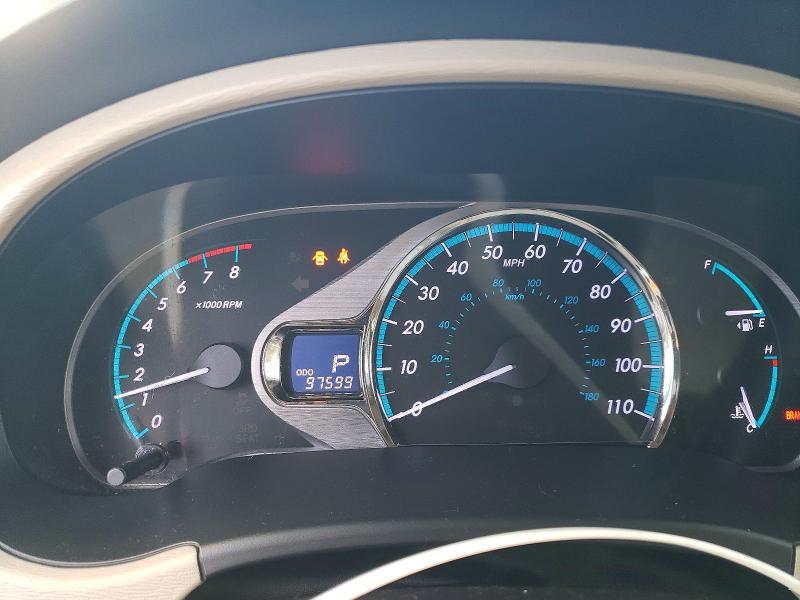 Photo 9 from auction – 2014 TOYOTA SIENNA XLE with VIN 5TDYK3DC4ES521844