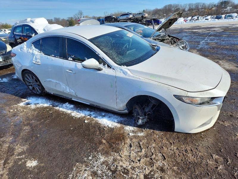 Photo 4 from auction – 2020 MAZDA 3 SELECT with VIN 3MZBPBCM3LM126303