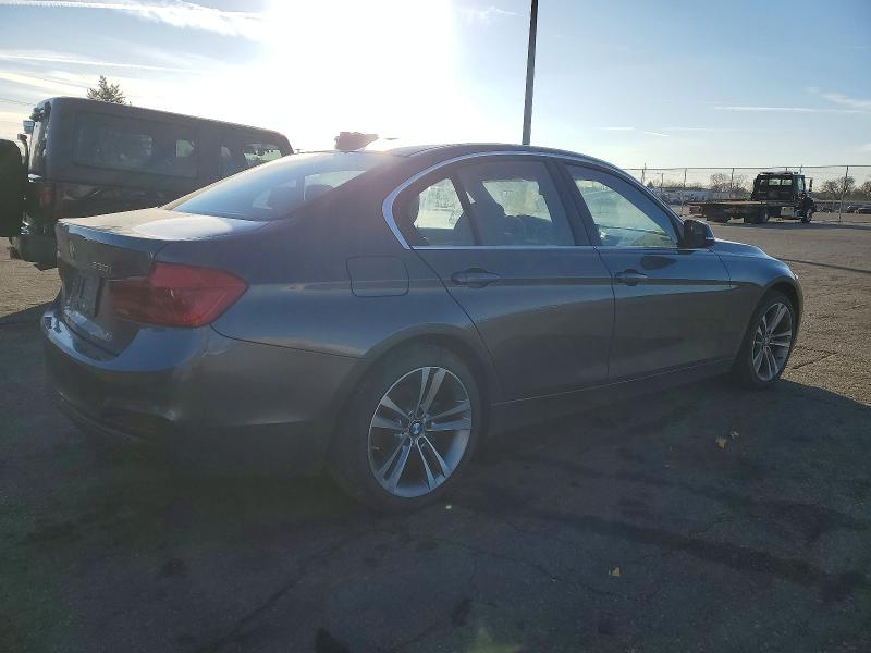Photo 3 from auction – 2018 BMW 330 with VIN WBA8D9C57JA615348