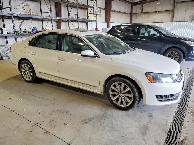 Photo 4 from auction – 2012 VOLKSWAGEN PASSAT with VIN 1VWCP7A3XCC027491