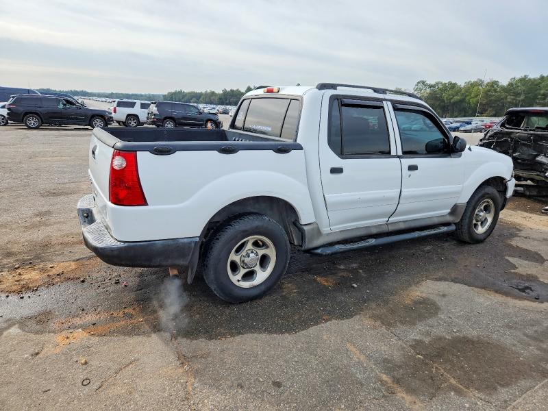 Photo 3 from auction – 2005 FORD EXPLORER S with VIN 1FMZU67K35UB69107