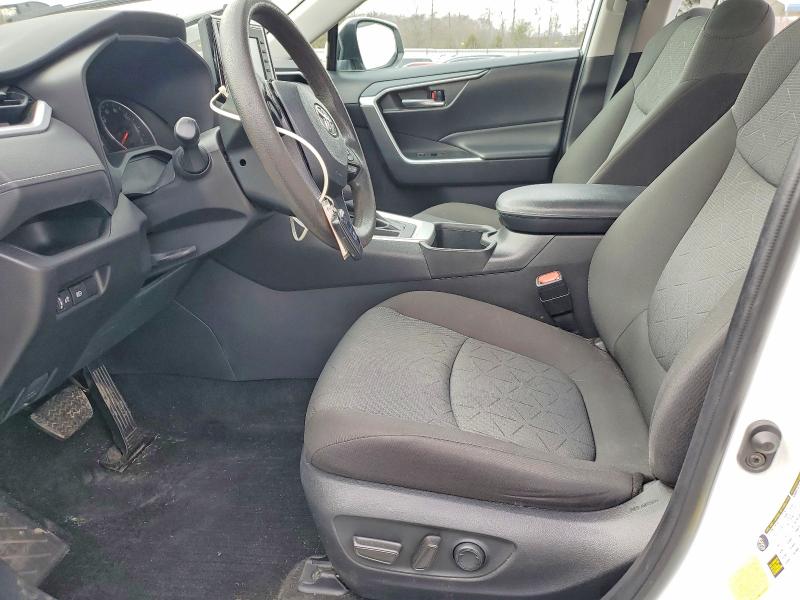 Photo 7 from auction – 2022 TOYOTA RAV4 with VIN 2T3W1RFVXNW199897
