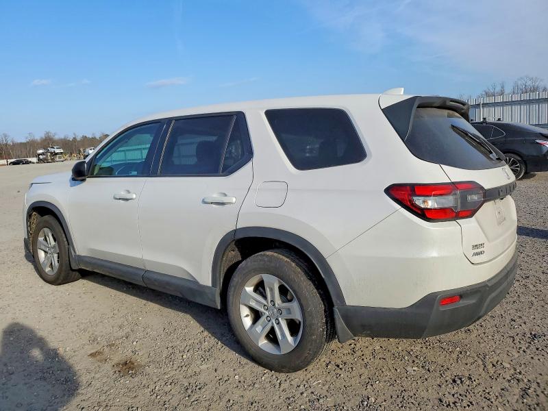 Photo 2 from auction – 2023 HONDA PILOT LX with VIN 5FNYG1H28PB019191