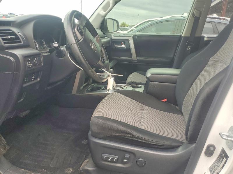 Photo 7 from auction – 2014 TOYOTA 4RUNNER SR with VIN JTEZU5JRXE5074053