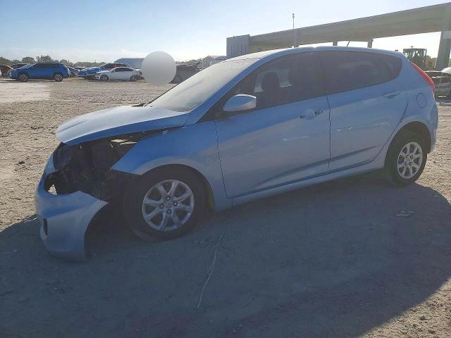 HYUNDAI ACCENT 2013 with VIN KMHCT5AE7DU138401 - Photo from auction