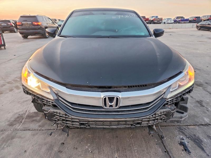 Photo 5 from auction – 2017 HONDA ACCORD with VIN 1HGCR2F50HA100849