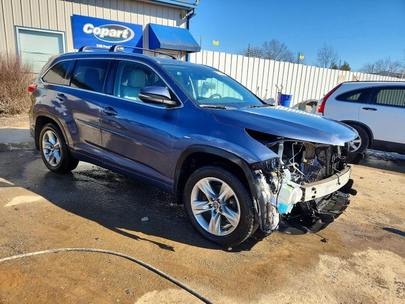 Снимка 4 от търг – 2017 TOYOTA HIGHLANDER с VIN 5TDDZRFH4HS356887