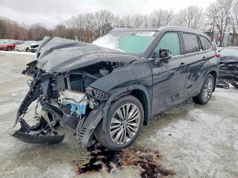 Photo 1 from auction – 2021 TOYOTA HIGHLANDER with VIN 5TDFZRBH6MS113431