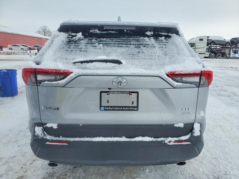 Photo 6 from auction – 2023 TOYOTA RAV4 XLE with VIN 2T3R1RFV0PC384042