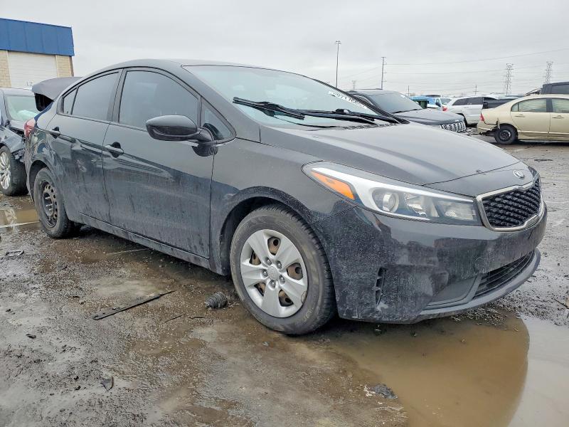 Photo 4 from auction – 2017 KIA FORTE with VIN 3KPFK4A79HE035307