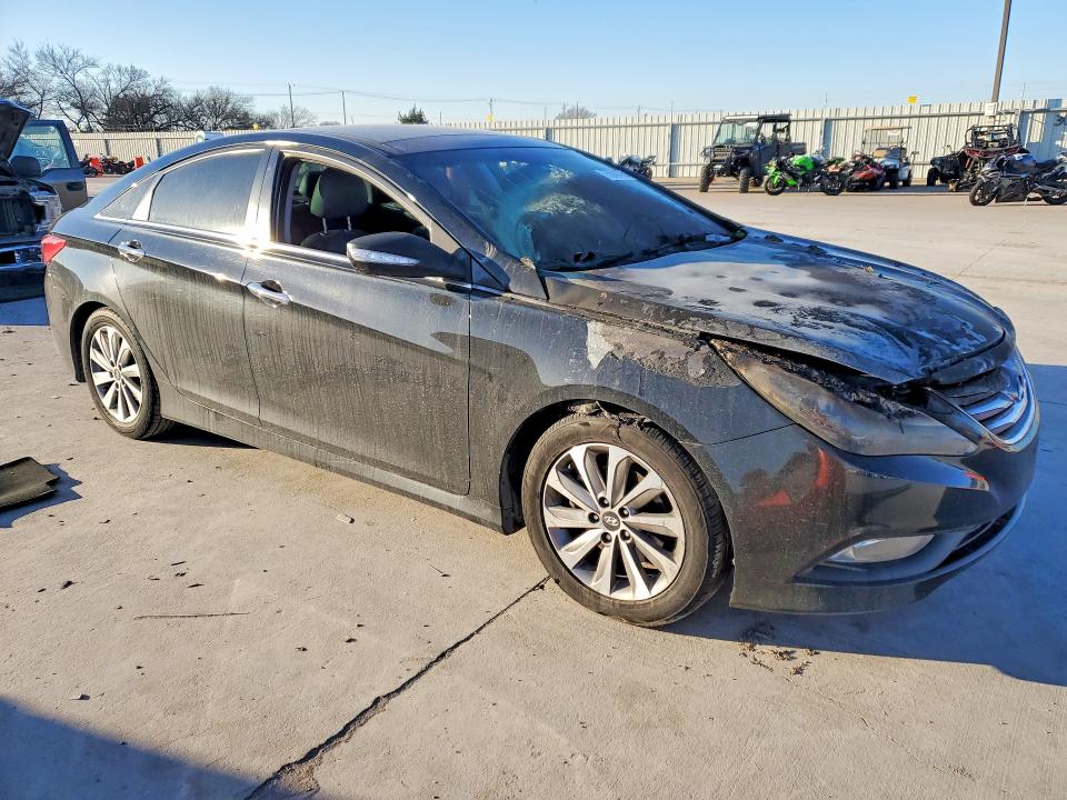 Photo 4 from auction – 2014 HYUNDAI SONATA SE with VIN 5NPEC4AC0EH884349