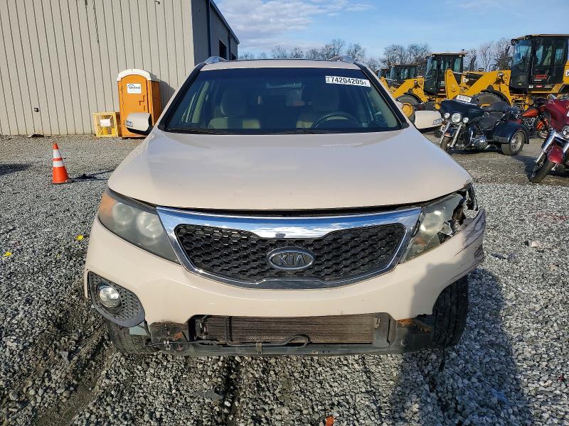 Photo 5 from auction – 2011 KIA SORENTO BA with VIN 5XYKT3A11BG066532