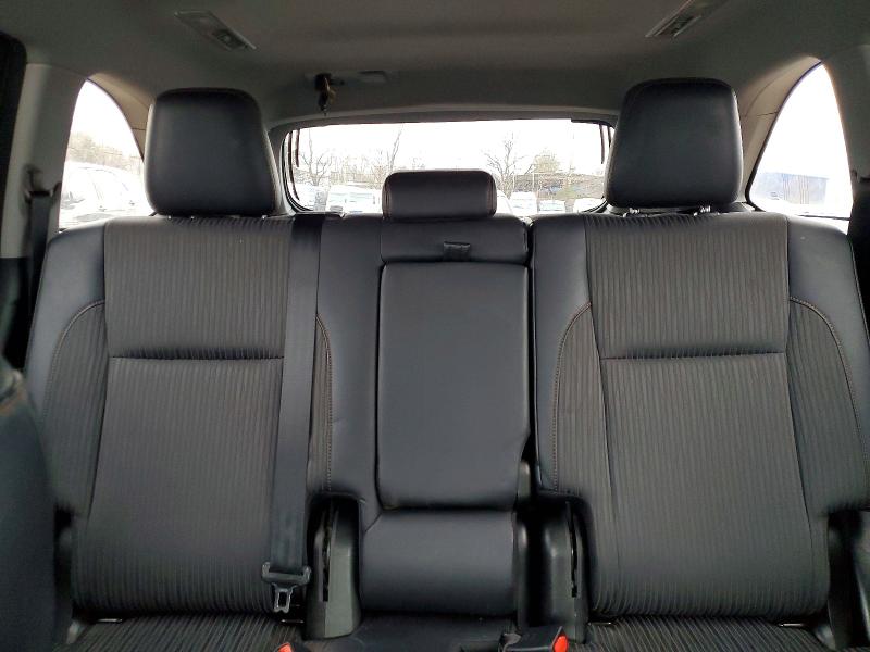 Photo 10 from auction – 2017 TOYOTA HIGHLANDER with VIN 5TDBZRFH3HS473884
