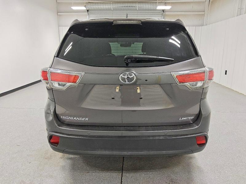 Photo 6 from auction – 2016 TOYOTA HIGHLANDER with VIN 5TDYKRFH0GS145108
